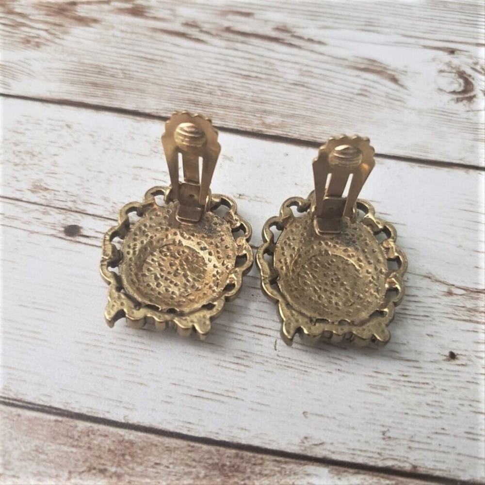 Vintage Clip On Earrings Very Unusual & Ornate Statement Earrings - Picture 4 of 4
